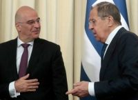 Τετ α τετ Δένδια – Λαβρόφ στη Μόσχα