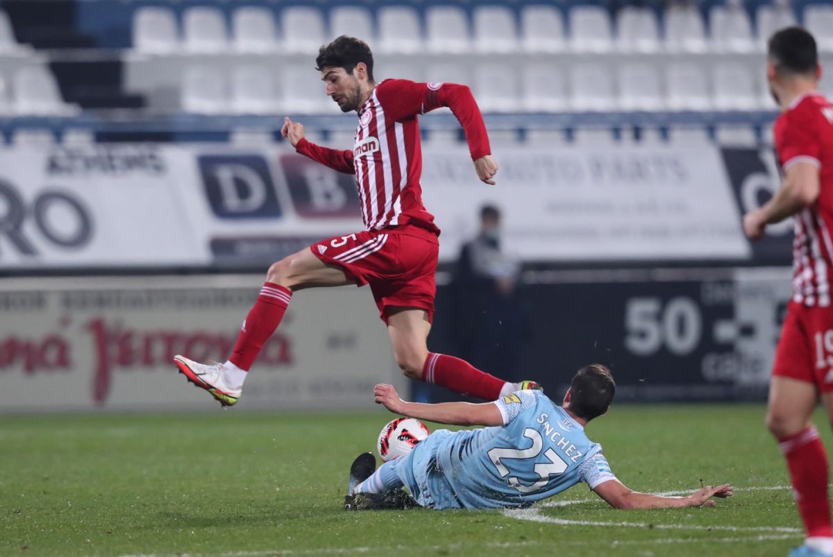 Ιωνικός – Ολυμπιακός 0-3: Πέρασε και από τη Νεάπολη