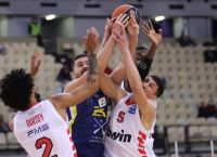 Ολυμπιακός-Λαύριο 101-58:  Ο Ντόρσεϊ πέταξε την μπάλα σε διαιτητή [vid]