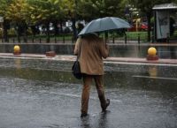 Καιρός σήμερα 2/5: Αναμένονται βροχές και ενδεχομένως καταιγίδες από το πρωί.