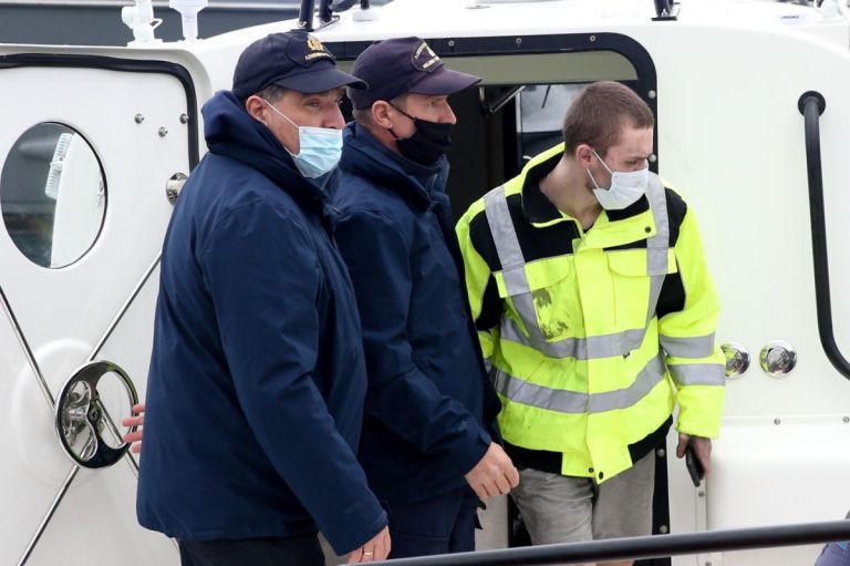 Ferry passenger found alive 54 hours after devasting ship fire in Greece [vid]