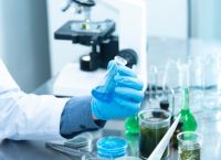 Εμβόλιο: Αναβάλλεται η απόφαση της FDA για βρέφη και νήπια