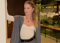 Σε άψογη φόρμα η Ευγενία Νιάρχου κάνει διακοπές σε εξωτικό παράδεισο