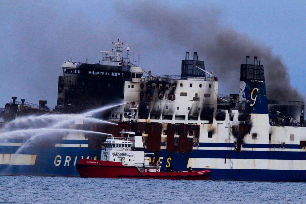 Euroferry Olympia: Συνεχίζονται οι έρευνες [vid]