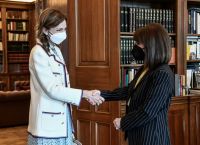Σακελλαροπούλου: Συνάντηση με τη νέα πρόεδρο της Ένωσης Ελλήνων Εφοπλιστών Μελίνα Τραυλού Σακελλαροπούλου: Συνάντηση με τη νέα πρόεδρο της Ένωσης Ελλήνων Εφοπλιστών Μελίνα Τραυλού