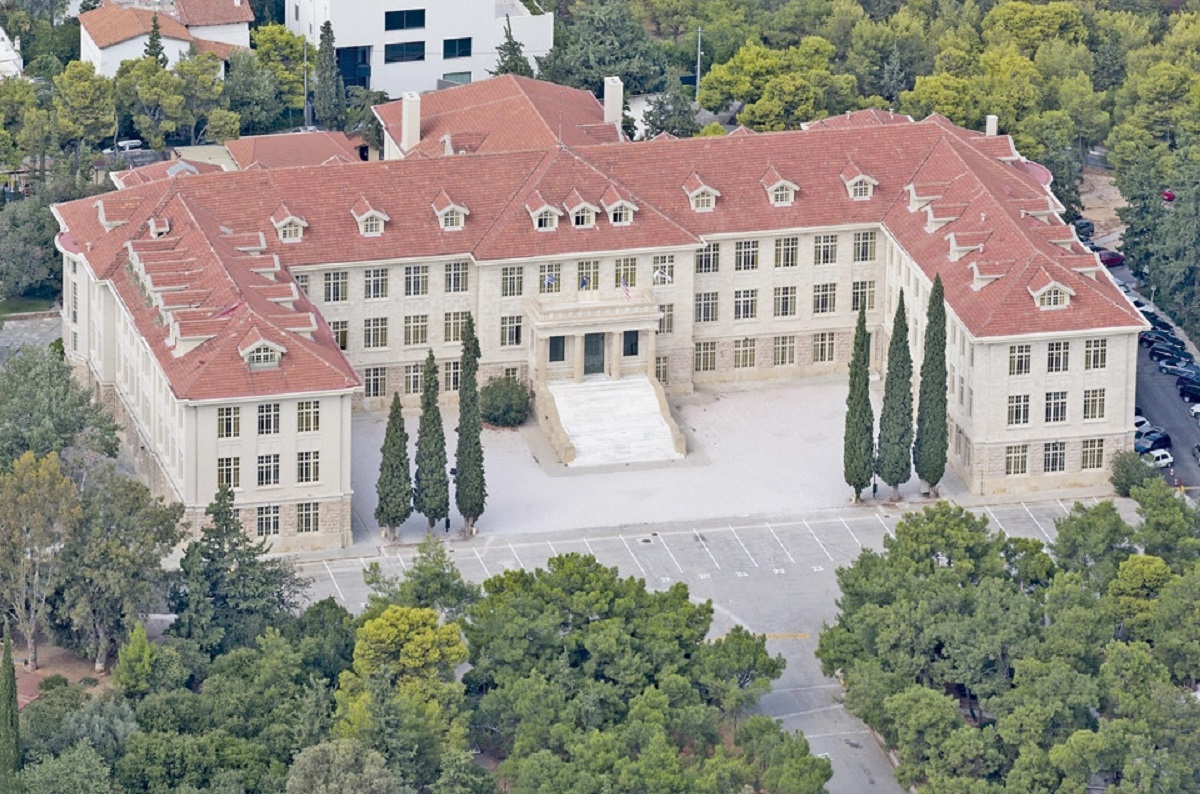 Πόλεμος στην Ουκρανία: Το Κολλέγιο Αθηνών συγκεντρώνει ανθρωπιστική βοήθεια
