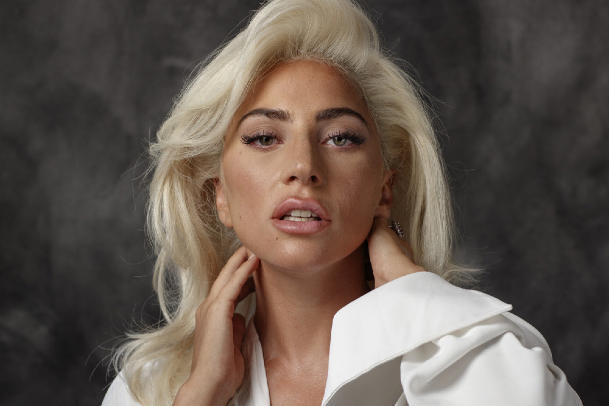 Η Lady Gaga παρέδωσε μαθήματα κομψότητας στα BAFTAs