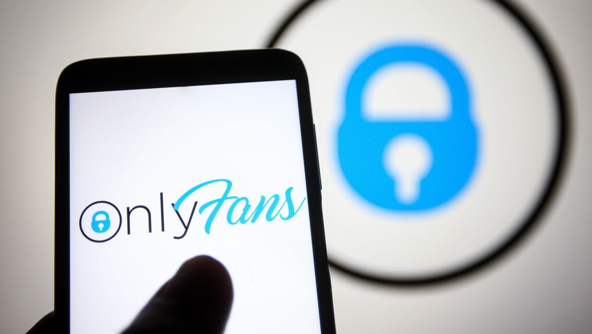 Κοπέλα στο onlyfans: «Ένας από τους συνδρομητές ήταν ο πατέρας μου και έβλεπες τις γυμνές φωτογραφίες μου»