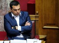 Οι εκλογές, το συνέδριο και οι συμπληγάδες του Αλέξη Τσίπρα