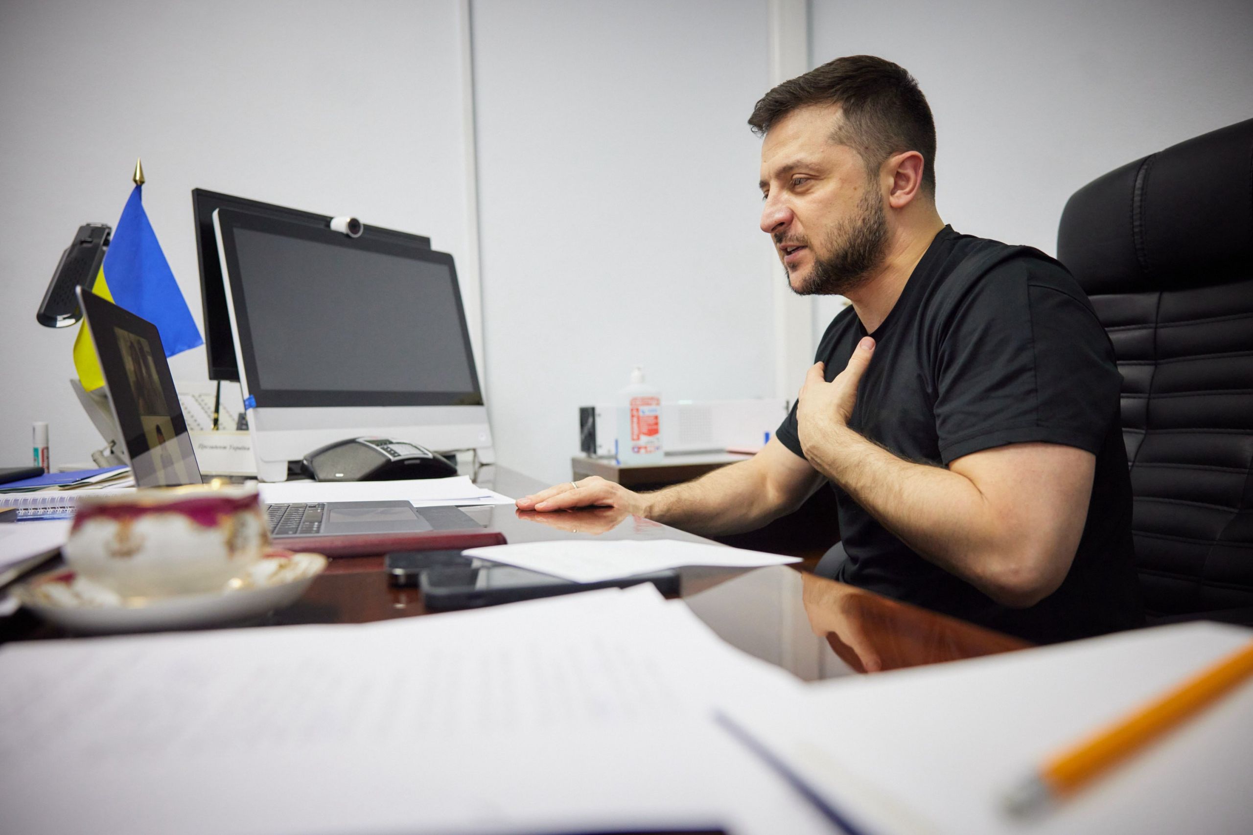 Ζελένσκι: Παραλάβαμε όπλα από τη Δύση