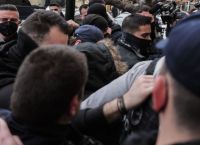 Ρούλα Πισπιρίγκου: Καταγγελία για πολύ ξύλο από αστυνομικούς στην ΓΑΔΑ [vid]
