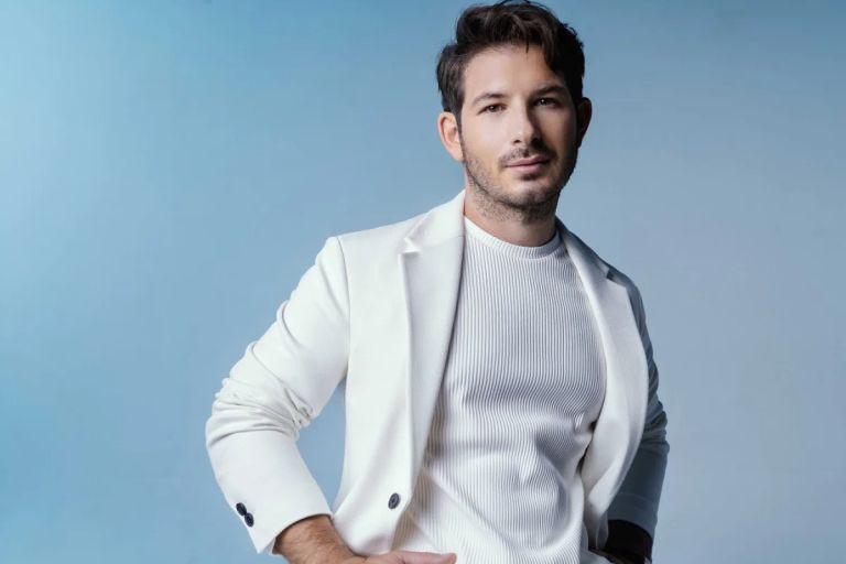 Γιώργος Περρής: «Είμαι gay, ανακουφισμένος, χαρούμενος και υπερήφανος»