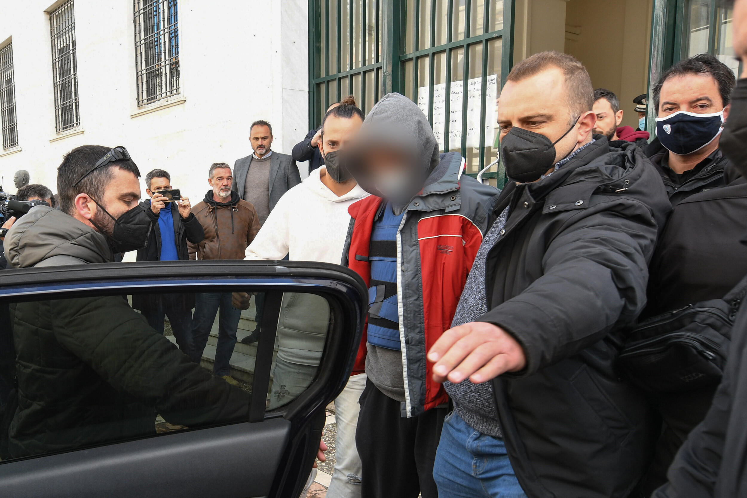 Έγκλημα στην Ανδραβίδα: Η στάση της μητέρας έδειξε ποιος είναι ο δολοφόνος της οικογένειας