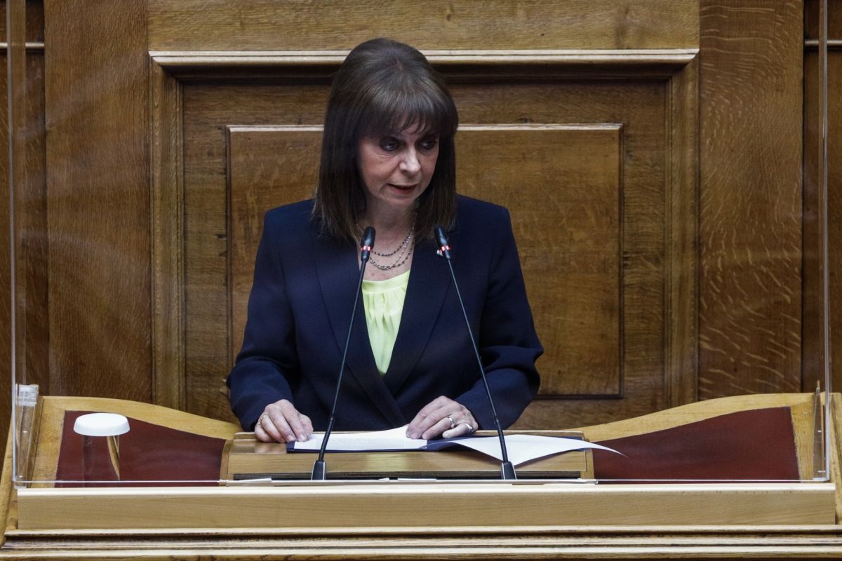 Σακελλαροπούλου για παγκόσμια Ημέρα Γυναίκας: Στο μυαλό μας οι γυναίκες της Ουκρανίας