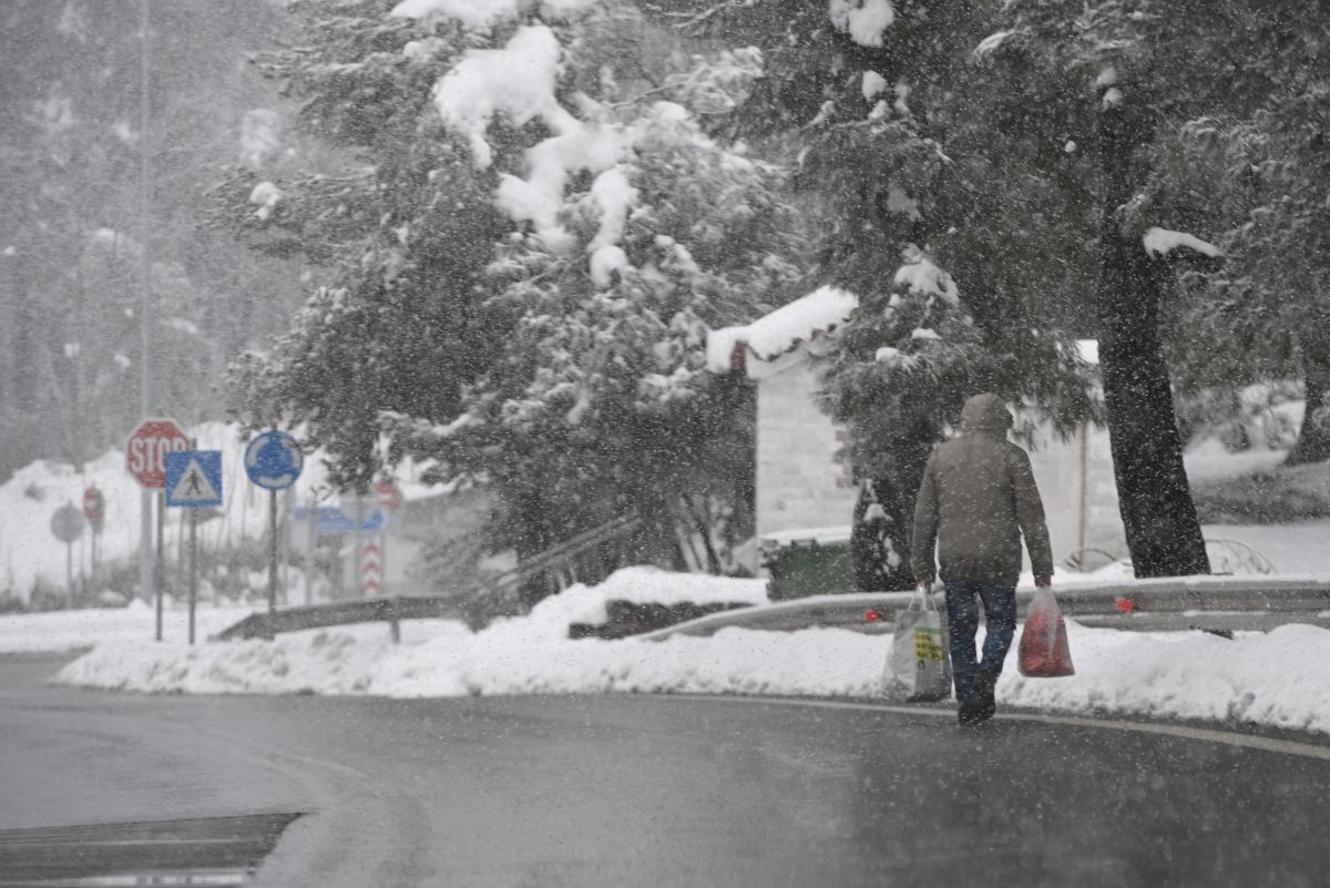 Κακοκαιρία: Βροχές και χιόνια σε όλη την χώρα