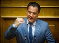 Γεωργιάδης: Αν μειώναμε τον ΕΦΚ και τον ΦΠΑ το όφελος θα ήταν το ίδιο