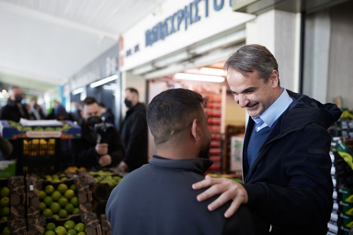 Κυριάκος Μητσοτάκης: Επίσκεψη στην κεντρική λαχαναγορά του Ρέντη