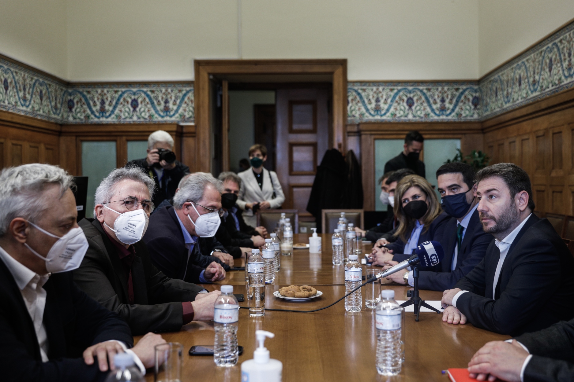 Συνάντηση Ανδρουλάκη με το προεδρείο της ΓΣΕΕ: Στο τραπέζι κατώτατος μισθός και ενεργειακά