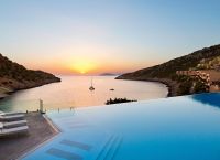 Τρία δισ. ευρώ έχασαν τα ελληνικά ξενοδοχεία τη διετία της πανδημίας