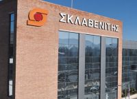 Σκλαβενίτης: Μέχρι 4 συσκευασίες ηλιέλαια και άλευρα μπορούν να αγοράσουν οι καταναλωτές λόγω ελλείψεων