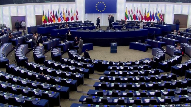 Ευρωκοινοβούλιο: Απαγόρευση εισόδου σε Ρώσους και Λευκορώσους διπλωμάτες