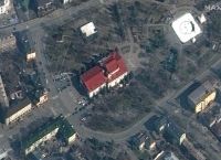 Ουκρανία: Καταδίκη για την επίθεση στο θέατρο της Μαριούπολης