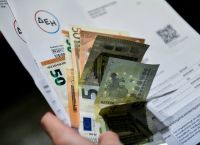 Λογαριασμοί ρεύματος: Σε δόσεις η απορρόφηση της επιβάρυνσης Λογαριασμοί ρεύματος: Σε δόσεις η απορρόφηση της επιβάρυνσης