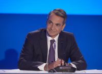 Mitsotakis speaks with UNESCO director about damage of Hagia Sophia’s Imperial Gate Mitsotakis speaks with UNESCO director about damage of Hagia Sophia’s Imperial Gate