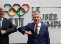 Οι αθλητικοί φορείς IOC και Fifa ήταν συνένοχοι στις πράξεις του Πούτιν Οι αθλητικοί φορείς IOC και Fifa ήταν συνένοχοι στις πράξεις του Πούτιν