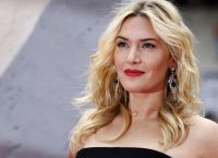 Kate Winslet: “Γνωρίζω τουλάχιστον 4 ηθοποιούς που κρύβουν τη σεξουαλικότητά τους” Kate Winslet: “Γνωρίζω τουλάχιστον 4 ηθοποιούς που κρύβουν τη σεξουαλικότητά τους”