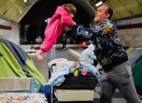 Migration call center for Ukrainian refugees gets 350 calls a day