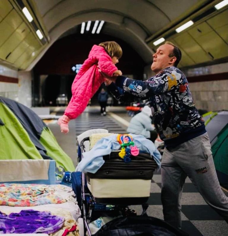 Migration call center for Ukrainian refugees gets 350 calls a day