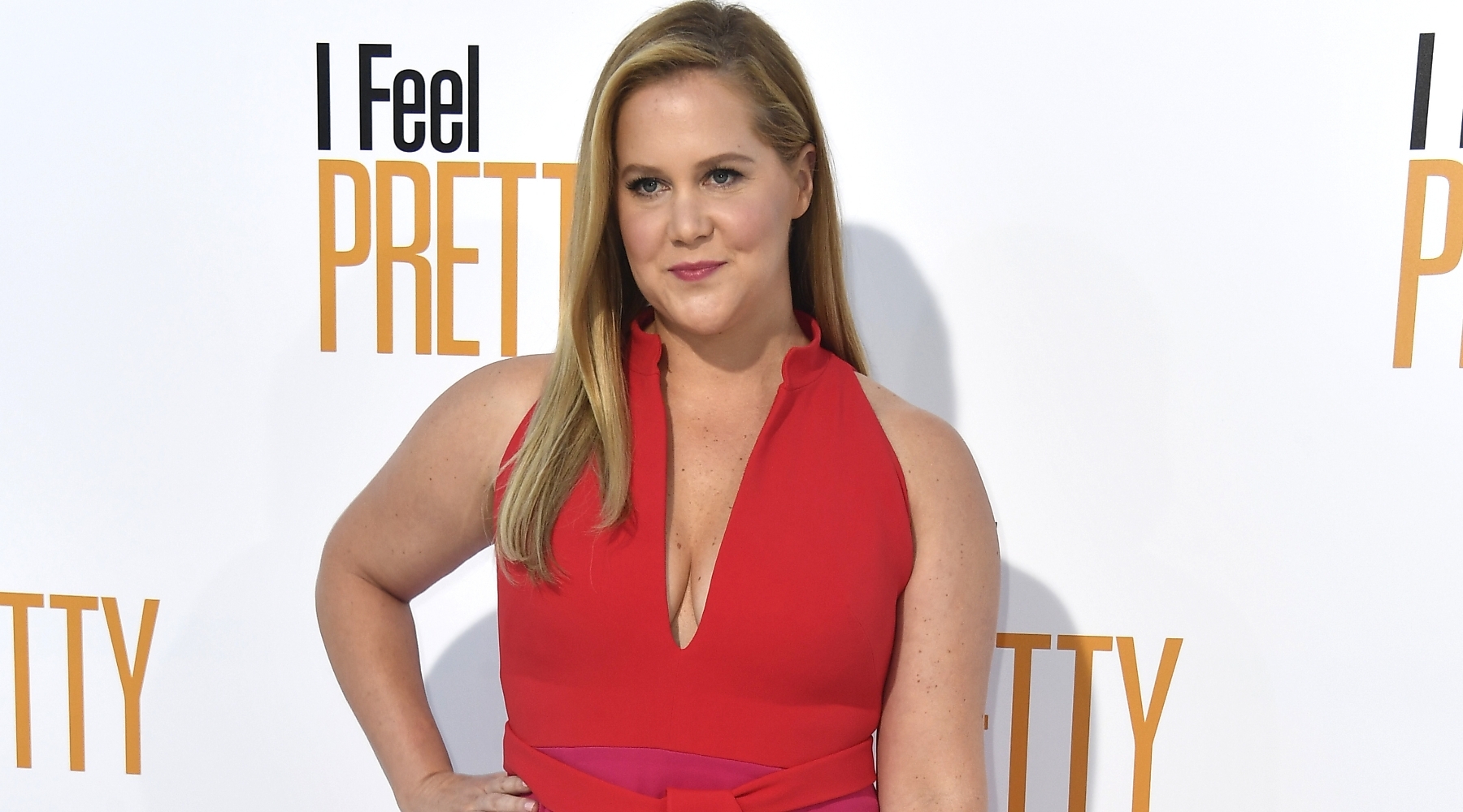 Η Amy Schumer μιλάει δημόσια για την ενδομητρίωση και την υστερεκτομή της και το Twitter την αποθεώνει