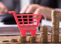 Ακρίβεια προϊόντων: Στο τραπέζι το ενδεχόμενο μείωσης του ΦΠΑ σε βασικά αγαθά