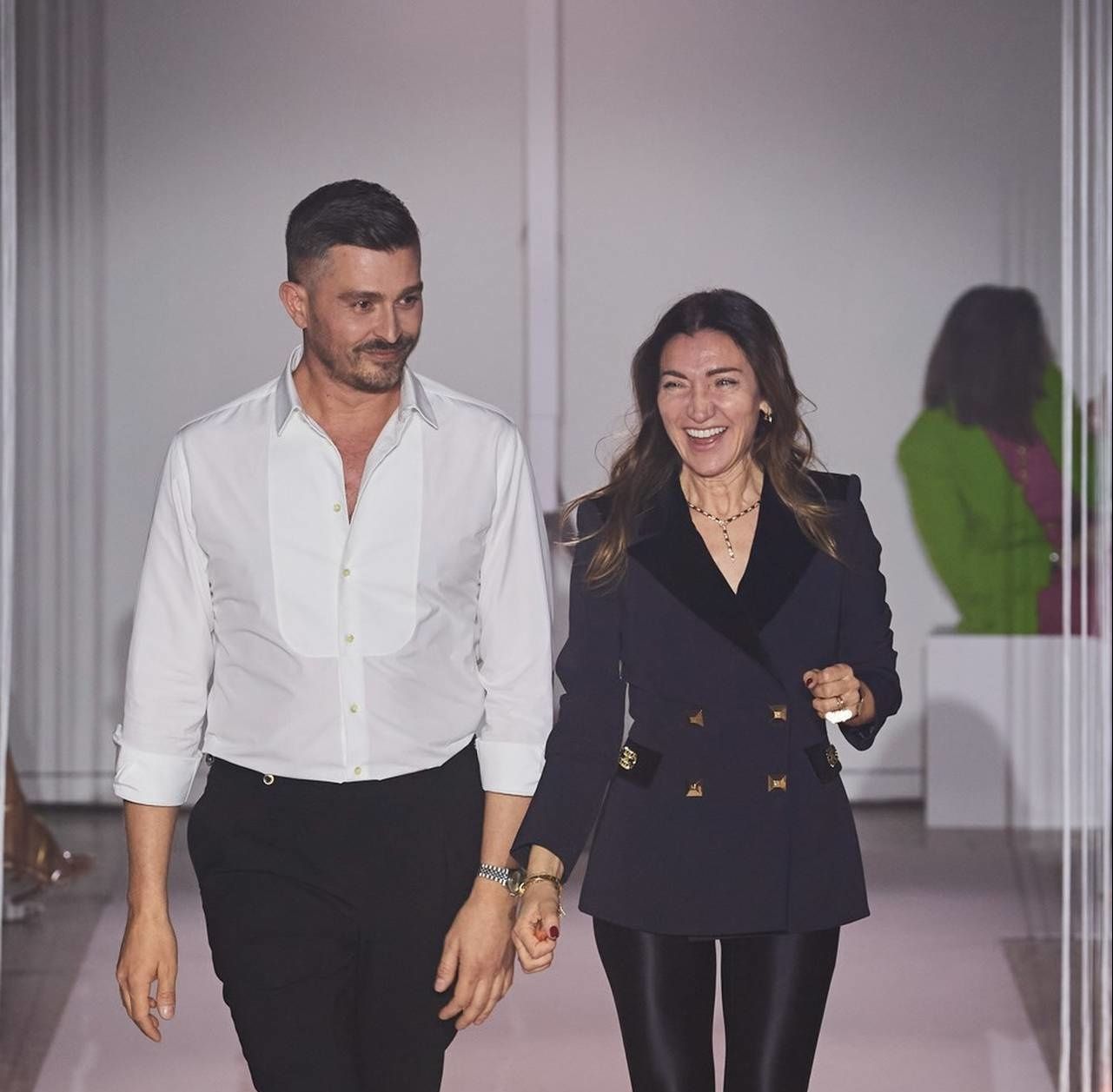 Η Elisabetta Franchi, λέει όχι στα μοντέλα και βάζει κανονικές γυναίκες να περπατήσουν στο show της