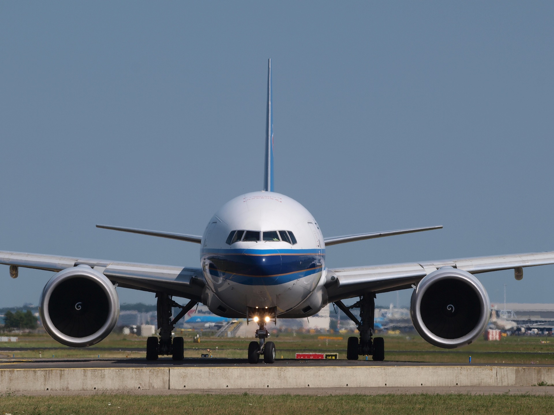 Κίνα: Συνετρίβη ένα Boeing 737 σε βουνό