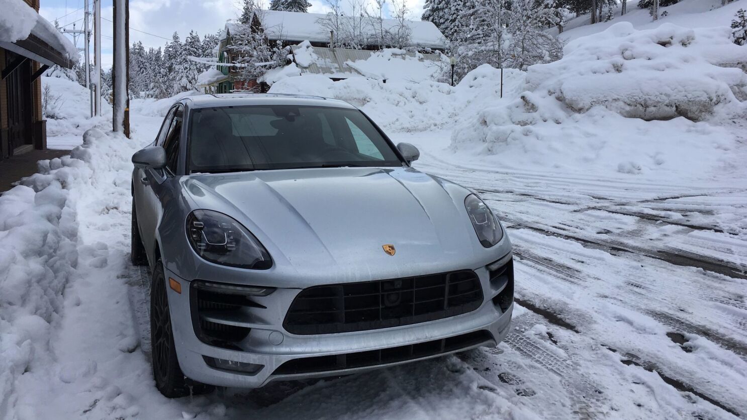 Porsche: Ηλεκτρικά 4 στα 5 οχήματα που θα πουλάει ως το 2030