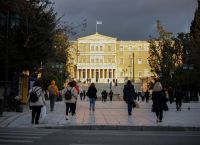 Επίδομα ακρίβειας: Ποια νοικοκυριά θα λάβουν 400 ευρώ και ποια αποκλείονται