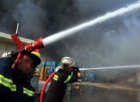 Expolosion destroyed a factory in Grevena – Τhree workers missing [pic]