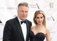 Η Hilaria Baldwin περιμένει το έβδομο παιδί της από τον Alec Baldwin