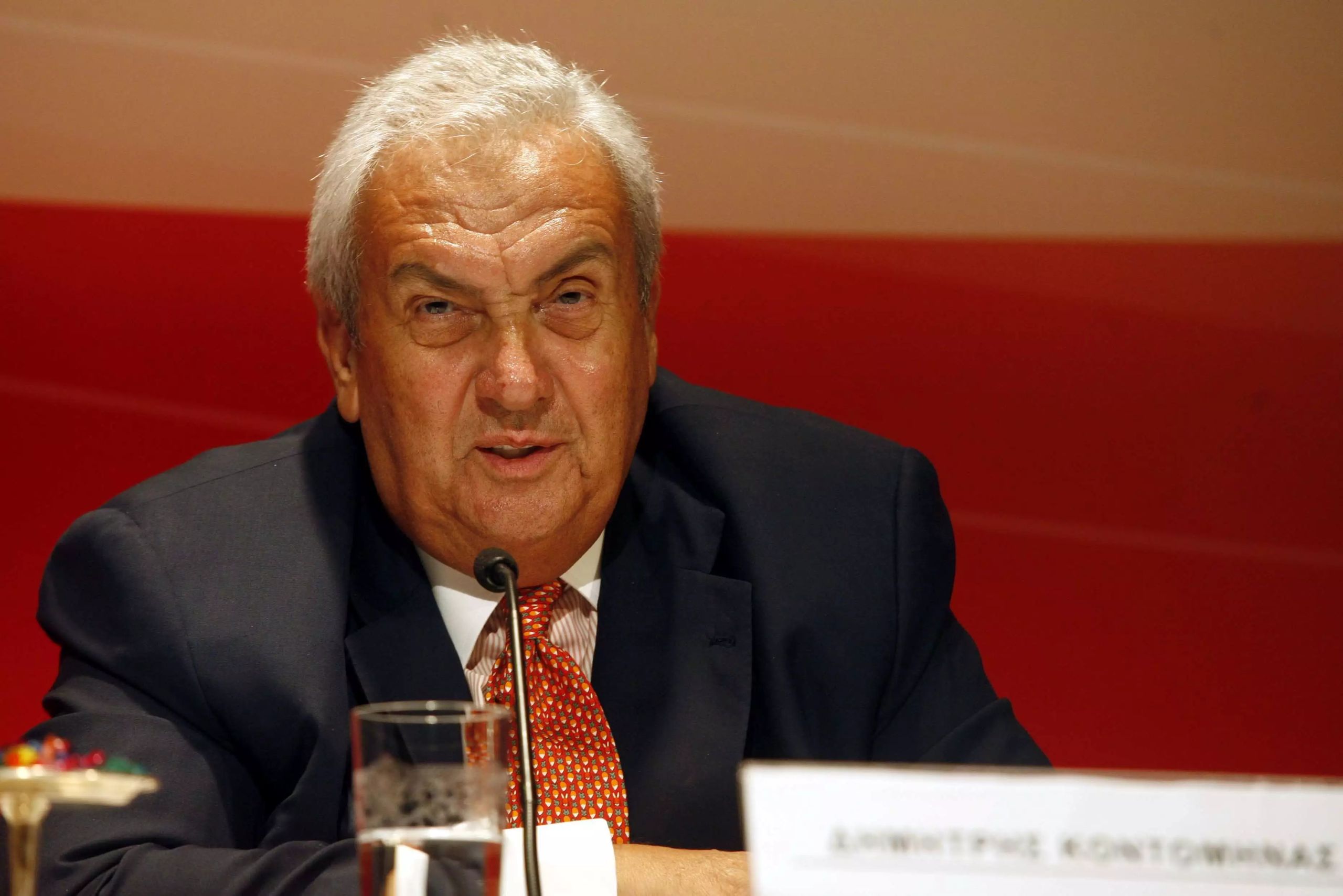 Πέθανε ο Δημήτρης Κοντομηνάς