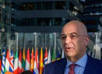 Foreign Minister Dendias in UK, discusses Ukraine, bilateral issues [pics]