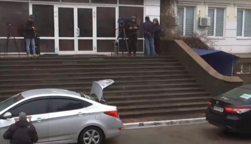 Πόλεμος στην Ουκρανία: Καύσιμα αναζητούν οι Έλληνες της Μαριούπολης