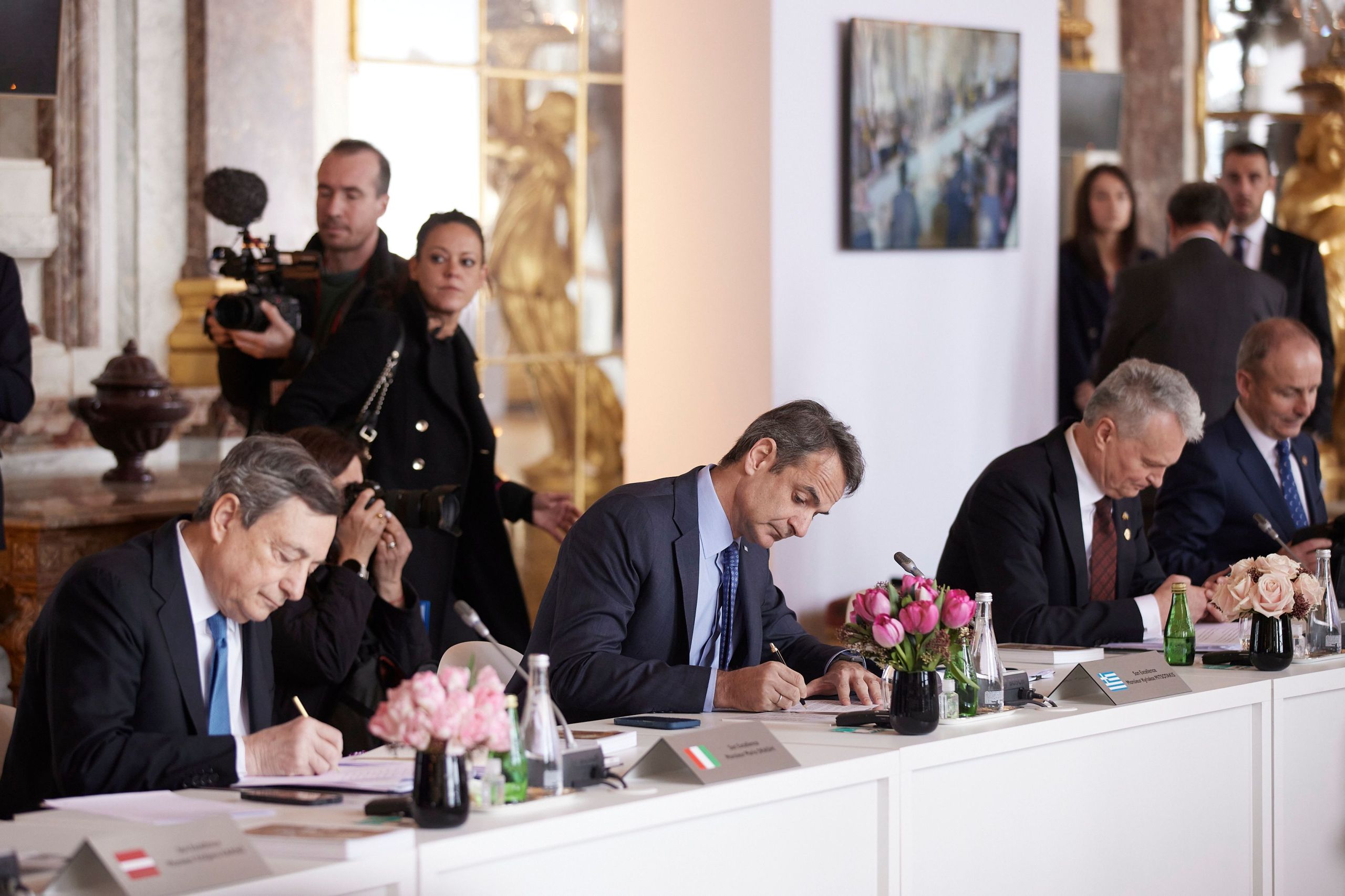 Σύνοδος Κορυφής: Με “Task force” για την προμήθεια φυσικού αερίου και μοντέλο εμβολίων