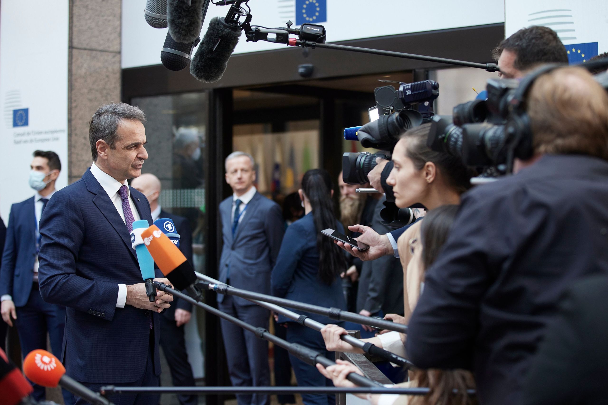 Κυριάκος Μητσοτάκης στη Σύνοδο Κορυφής: Πλαφόν στις τιμές φυσικού αερίου και ενιαία ευρωπαϊκή προμήθεια
