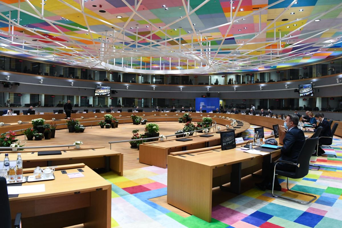 Eurogroup: Συζητούν τα μέτρα για την ακρίβεια