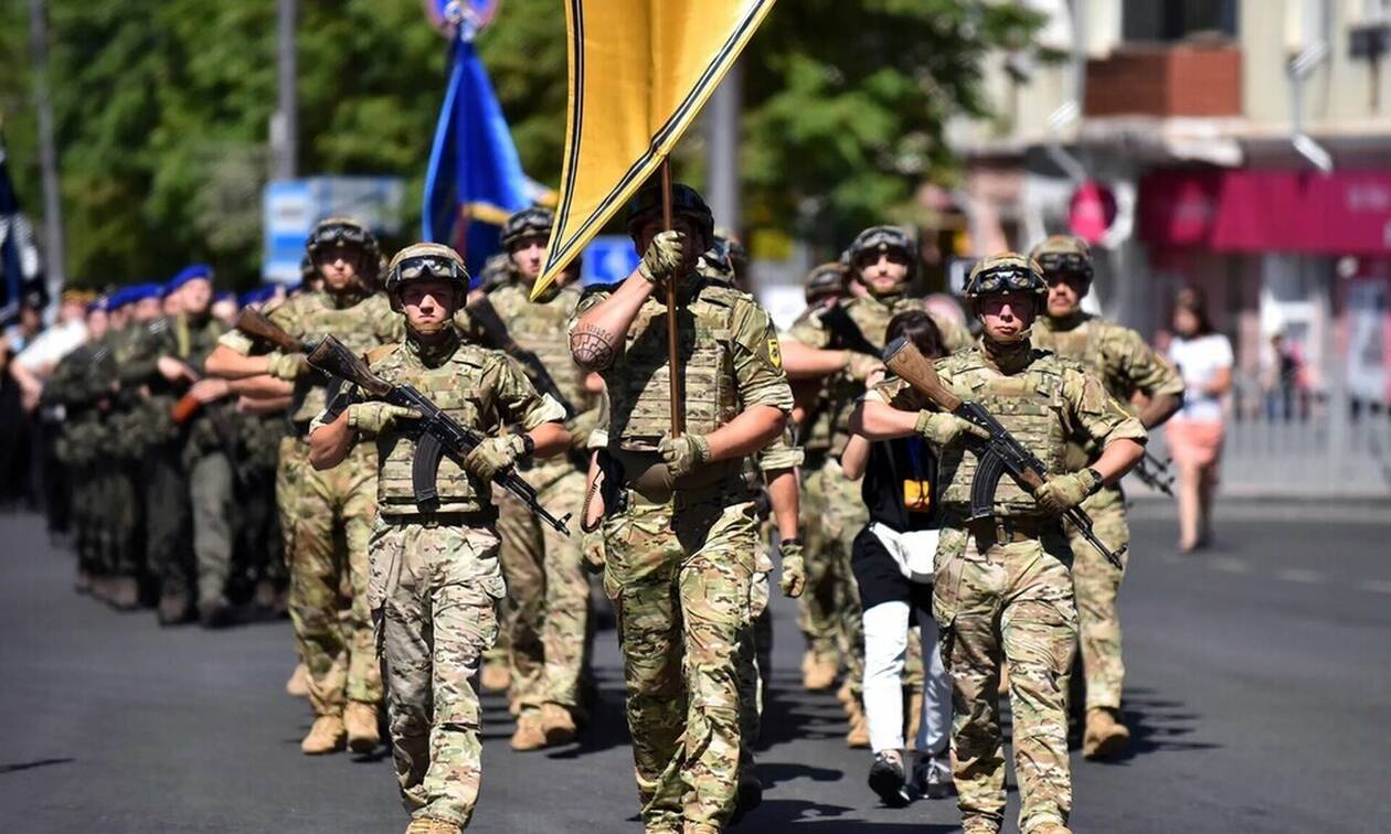Τάγμα Αζόφ: Η σύνδεση του με ακροδεξιές ομάδες