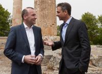 Τι ενώνει τον Κυριάκο Μητσοτάκη και τον Μάνφρεντ Βέμπερ;