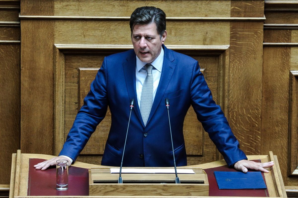 Βαρβιτσιώτης για εκλογές στη Γαλλία: Η νίκη σας είναι νίκη για την Ευρώπη