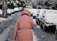 Καιρός: Χιόνια σε πολλές περιοχές της Αττικής –  Ακόμα και στο κέντρο της Αθήνας